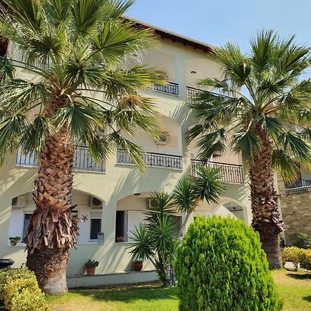 Hotel Pefko Neos Marmaras Bagian luar foto