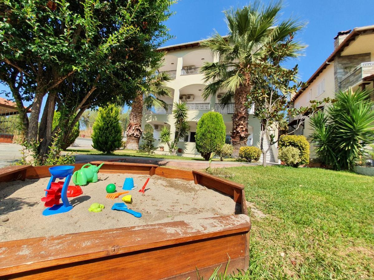 Hotel Pefko Neos Marmaras Bagian luar foto
