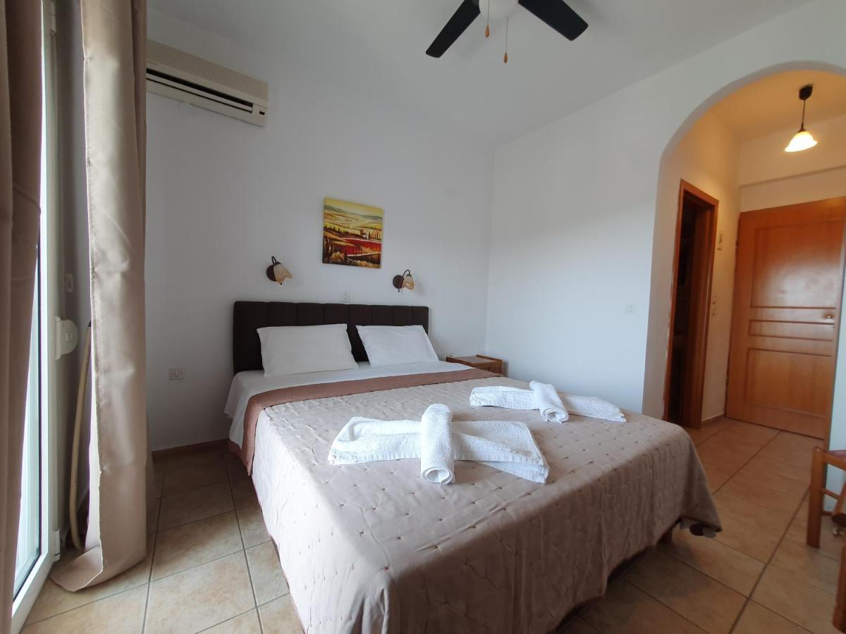 Hotel Pefko Neos Marmaras Bagian luar foto